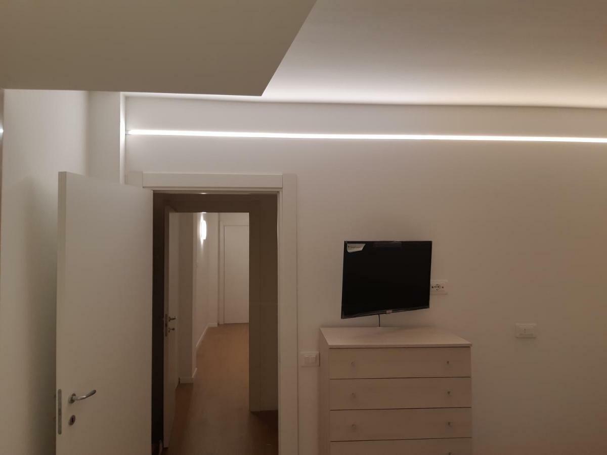 Dolomiti Suite Беллуно Екстер'єр фото